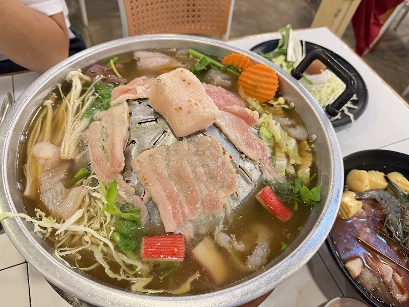 Taweechok Mookata - Sanambin Naam - Branch 6 — photo 3