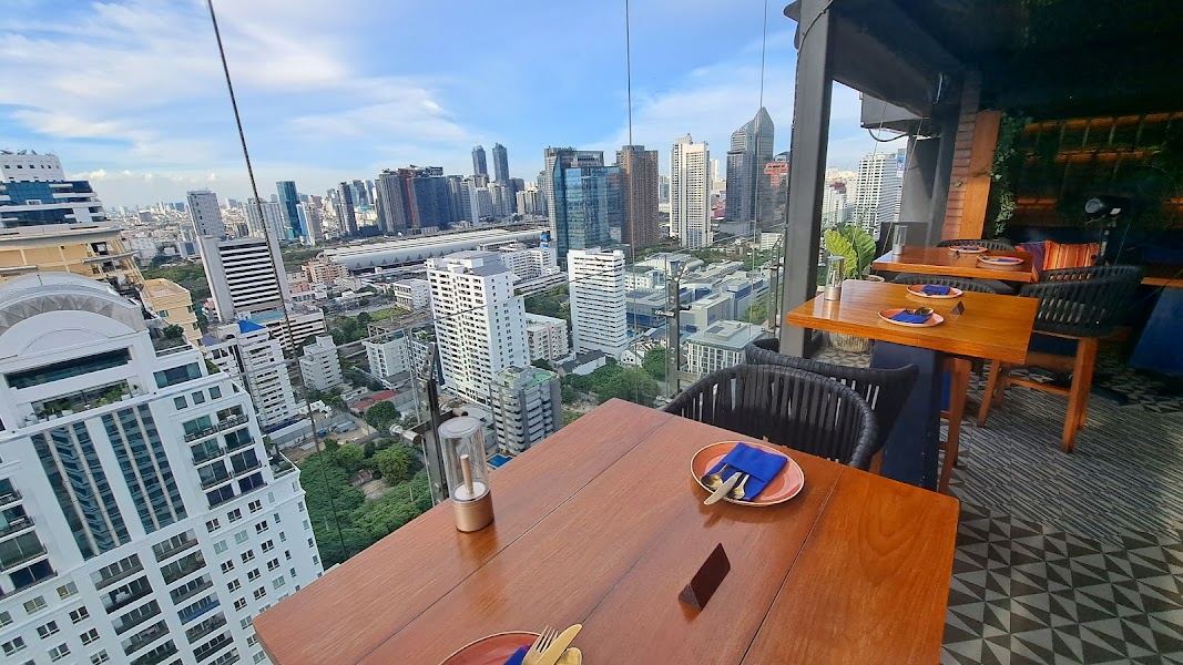 Above Eleven Rooftop Bar & Restaurant — photo 2