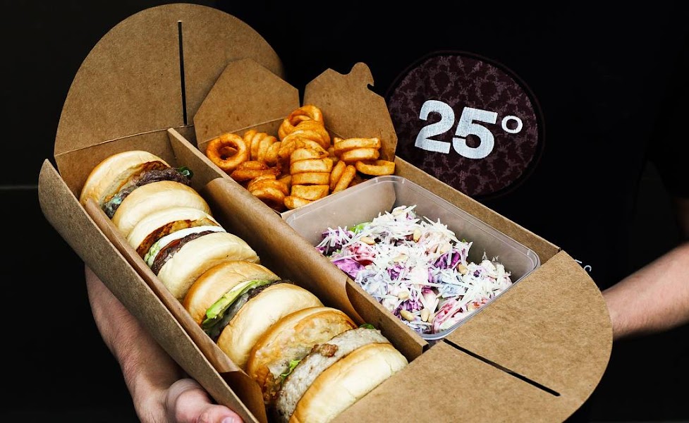 25 Degrees Burger Bar — photo 2