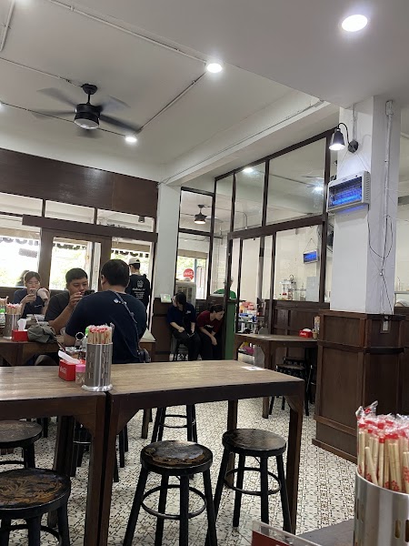 เล็กใหญ่ก๋วยเตี๋ยวต้มยำโบราณสาขาเกษตร — photo 5