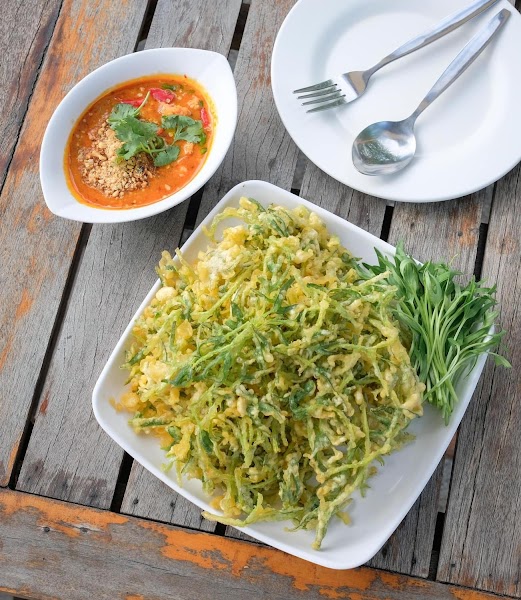 ส้มตำหลังสวน บางปู ร้านอาหารบางปู ร้านอาหารสมุทรปราการ — photo 2